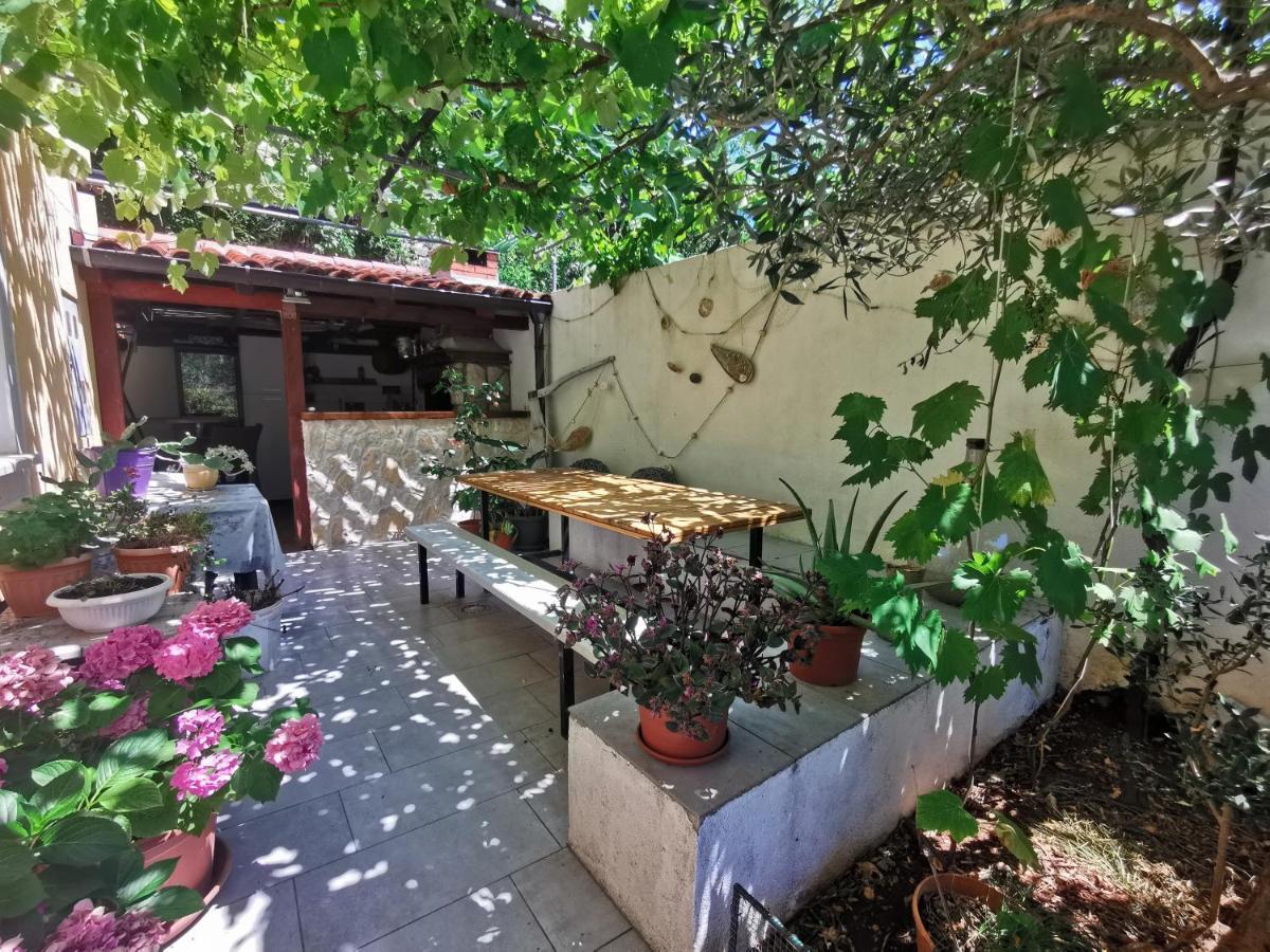 Apartman Nekic Cres Exterior photo