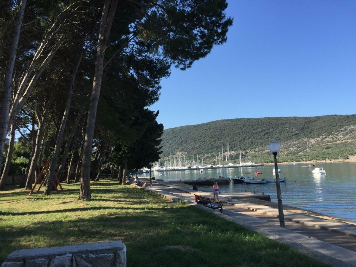 Apartman Nekic Cres Exterior photo